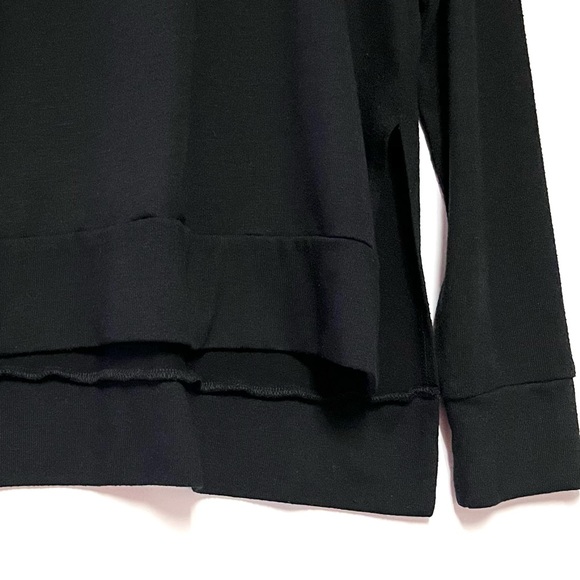 Beyond Yoga Just Chillin Long Sleeve Pullover Medium Black Split Hem Athleisure - Picture 6 of 10
